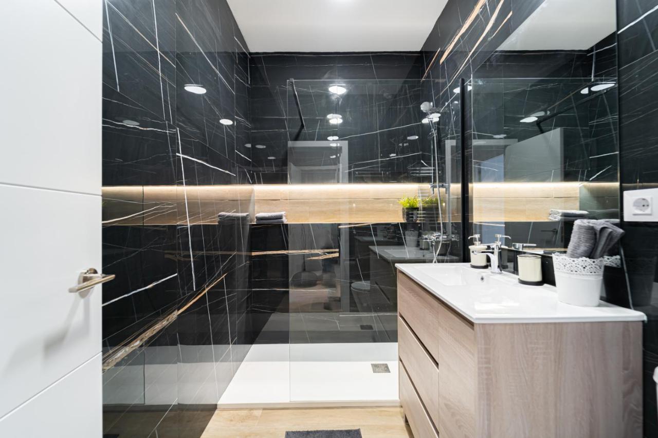 Edsam Madrid Apartments Black Εξωτερικό φωτογραφία