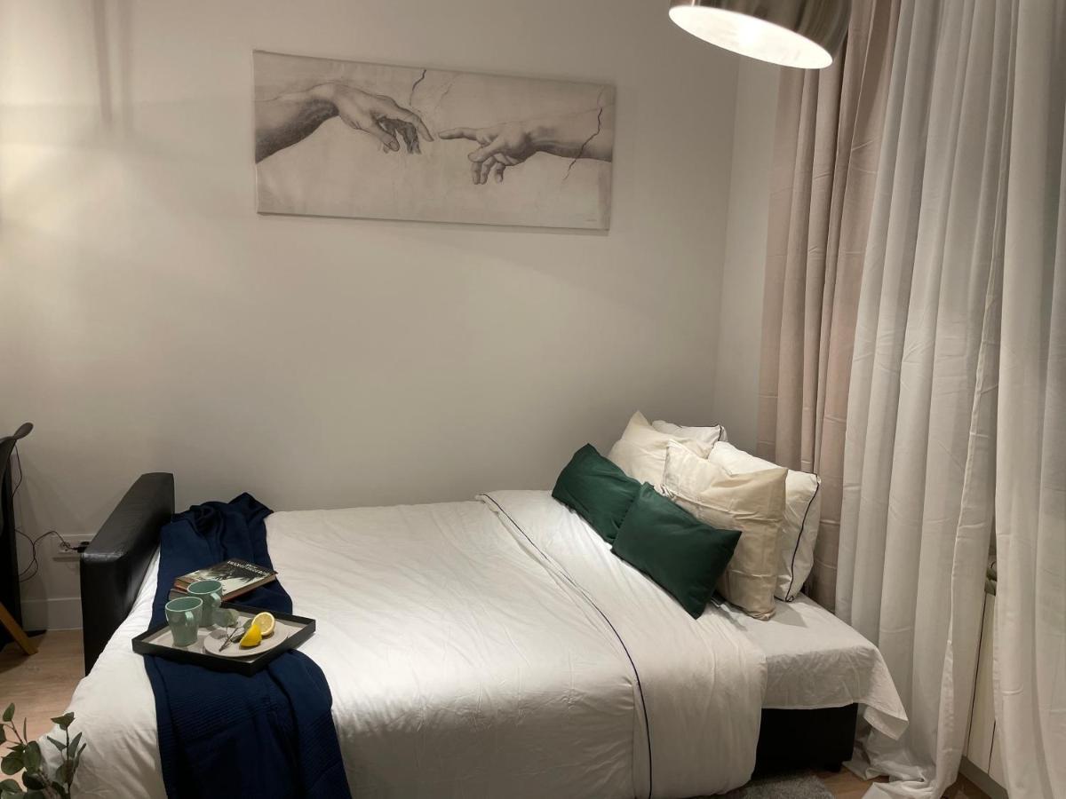 Edsam Madrid Apartments Black Εξωτερικό φωτογραφία