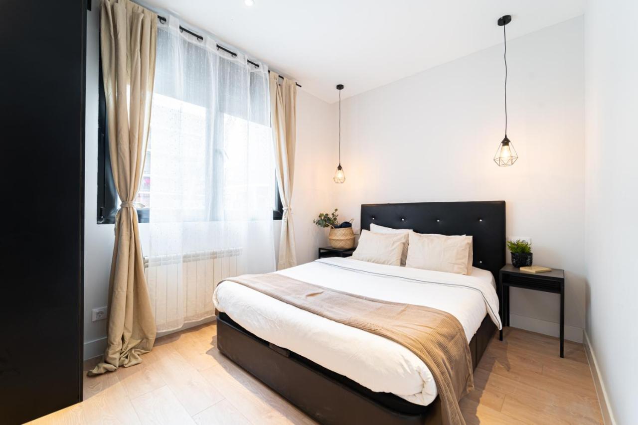 Edsam Madrid Apartments Black Εξωτερικό φωτογραφία